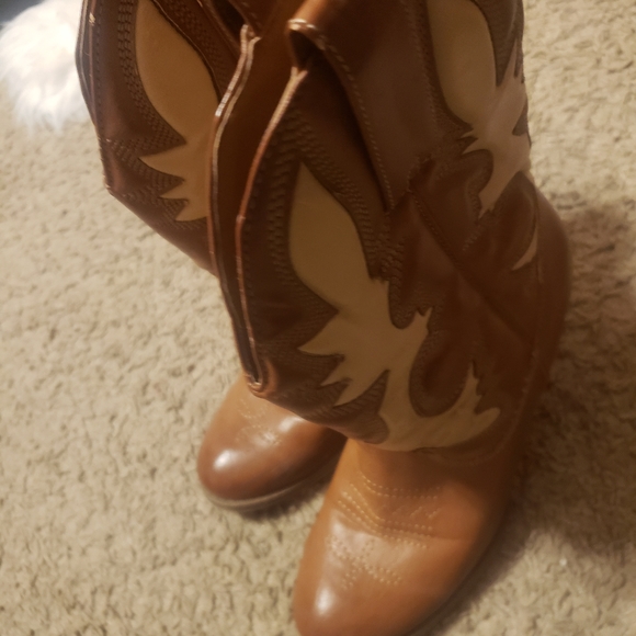 MIA cowboy boots - Picture 3 of 10